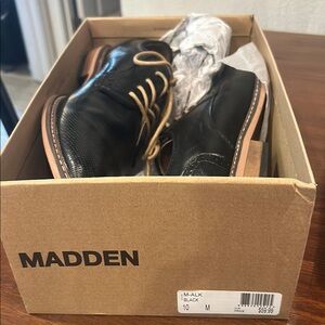 Men's Black Leather Shoes size 10